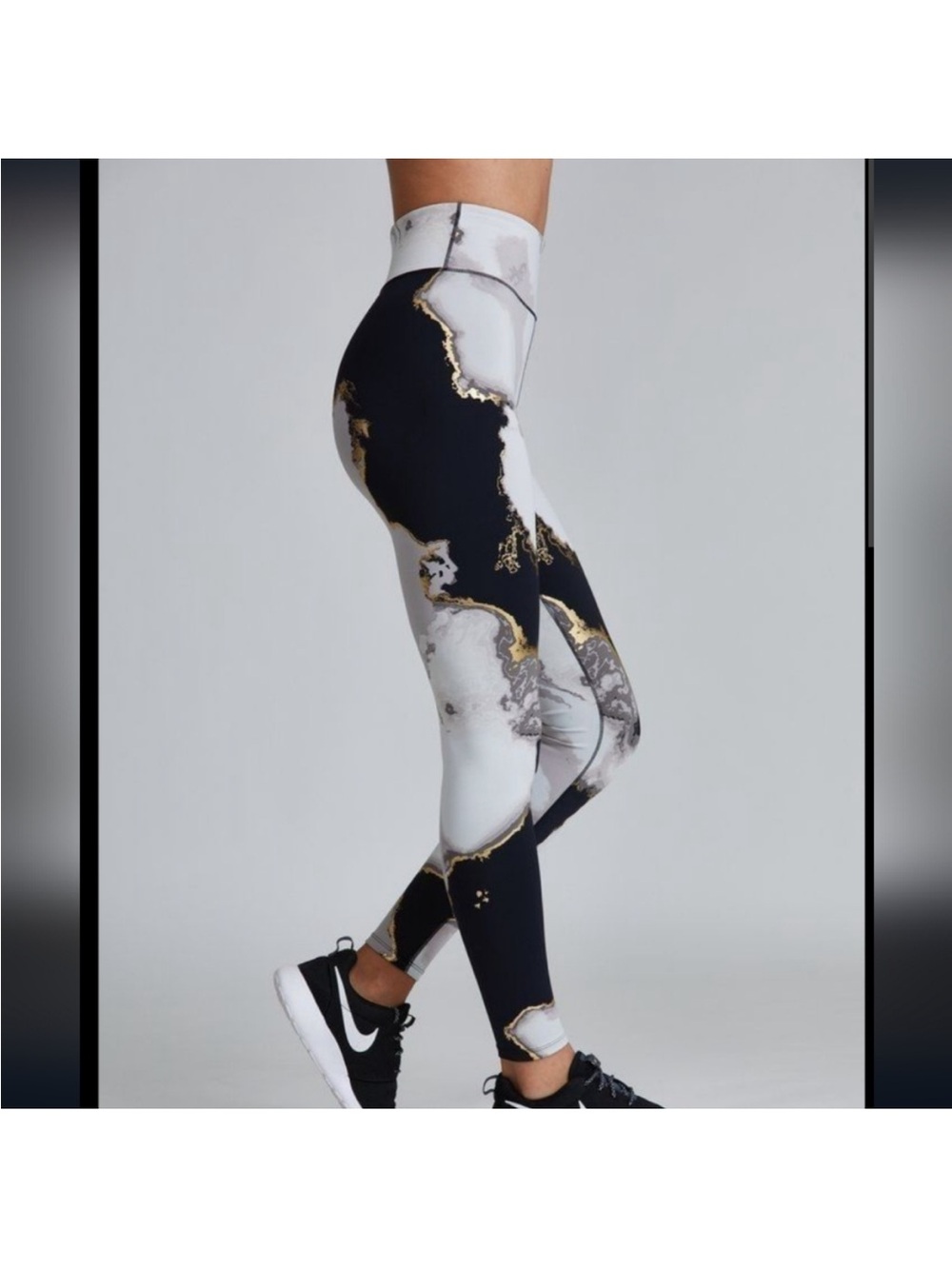 Noli High-Waist Marble Print Leggings with Gold Accents - Women
